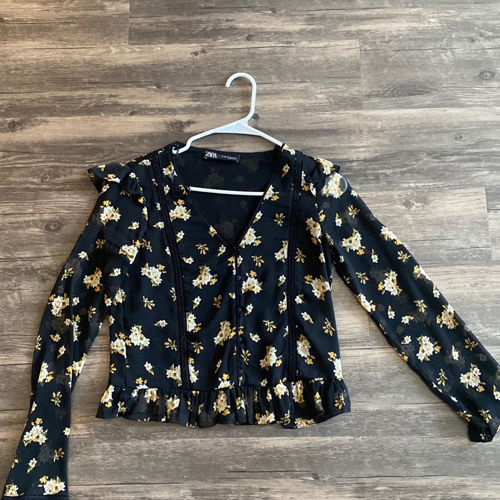 Cute floral top